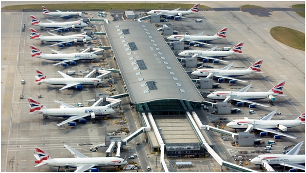 Heathrow zhoršilo odhad letošních výnosů a zisku. Regulátor neschválil předložené zvýšení tarifů.