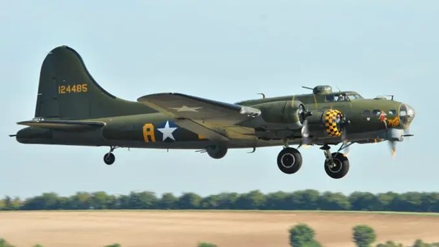 Poslední B-17 v Evropě opět ve vzduchu